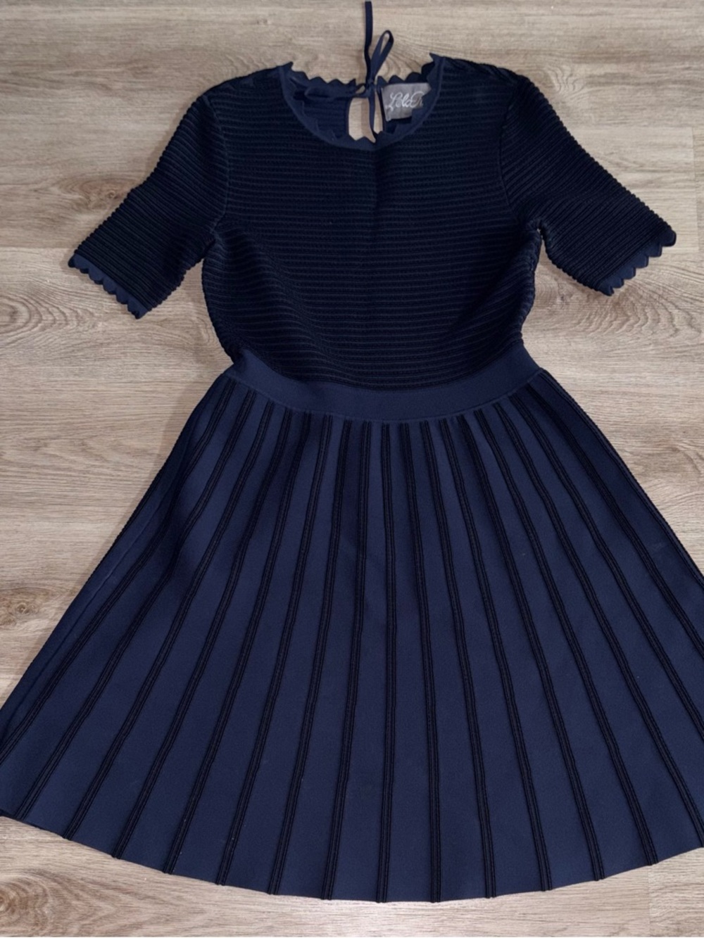 Lela Rose Navy Ribbed Pleated Midi Dress